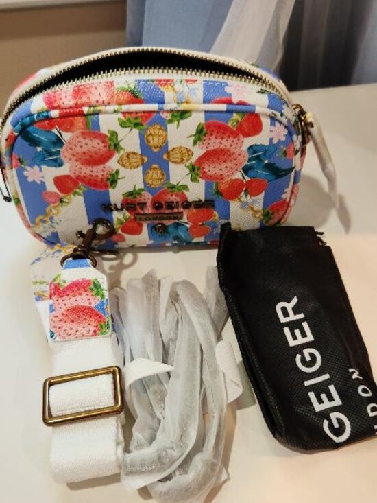 Kurt Geiger Handbags - Kurt Geiger London Small Greenwich Leather Camera Bag